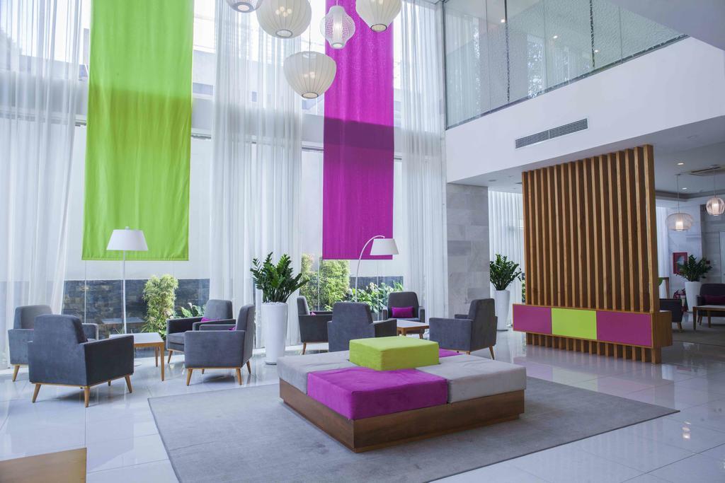 Emm Hotel Saigon Ho Chi Minh City Bagian luar foto