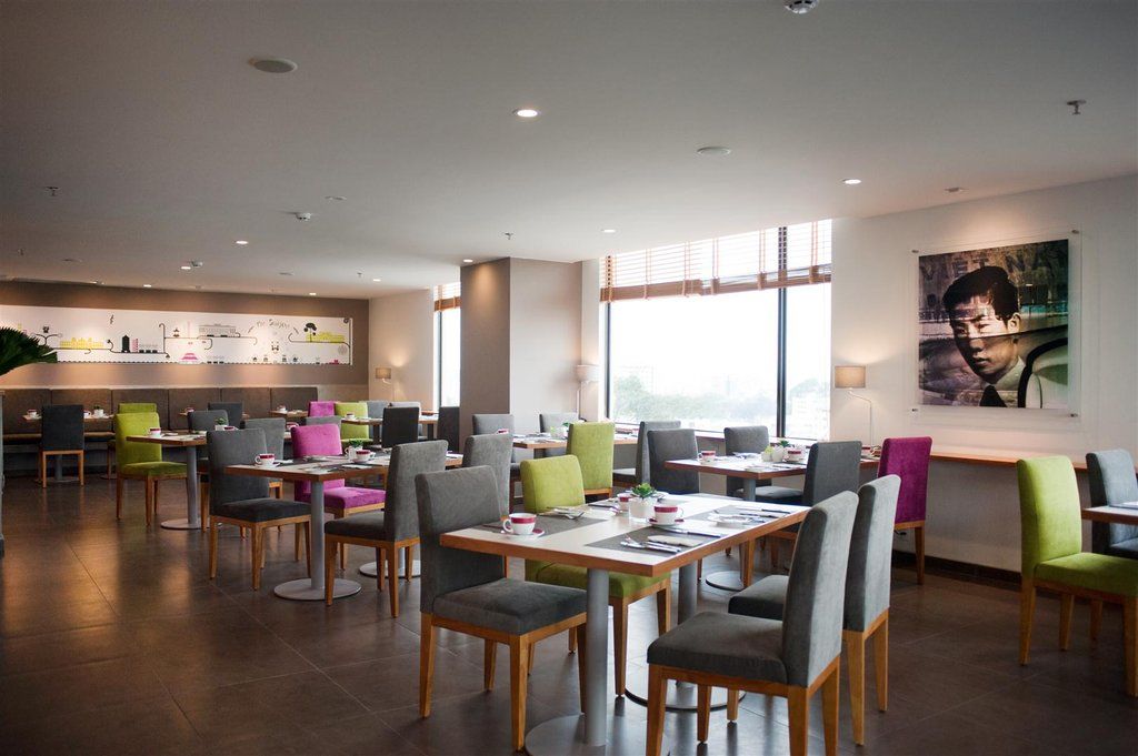 Emm Hotel Saigon Ho Chi Minh City Bagian luar foto